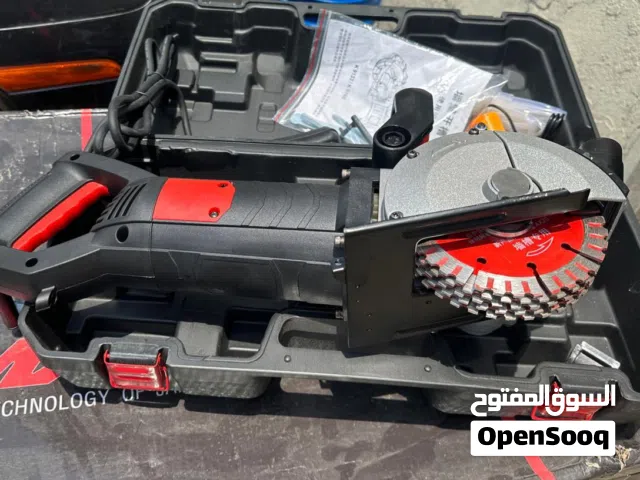 مكينة تمديد الانابيب داخل الجدران