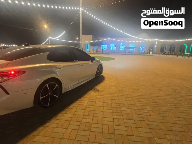 كامري نضيفه وحلوه استعمال بسيط