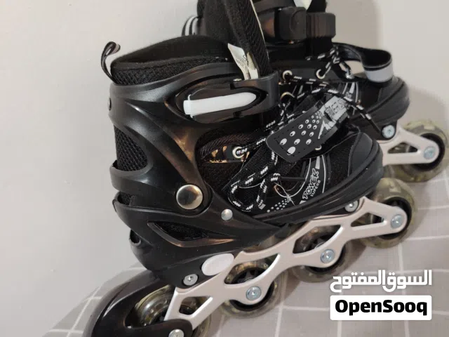 10 سكيت حذاء بعجلات جديد للبيع