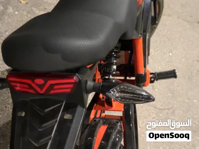 دراجه كهربائية 6000w 31A مع خوذة