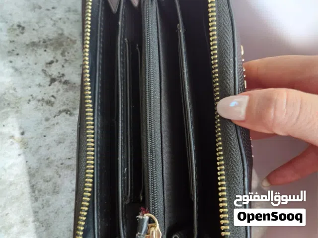 محفظة نوع valentino mario الاصلي للبيع