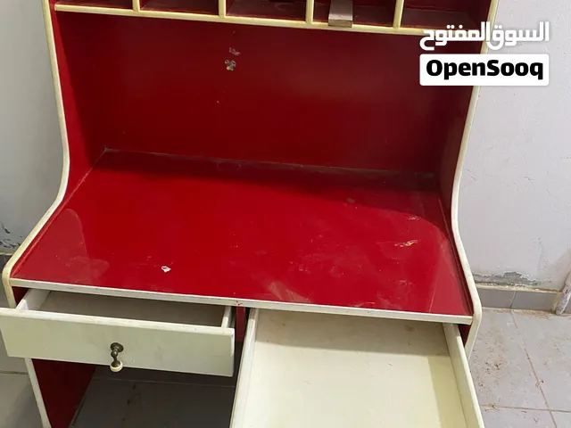 طاولة للأطفال