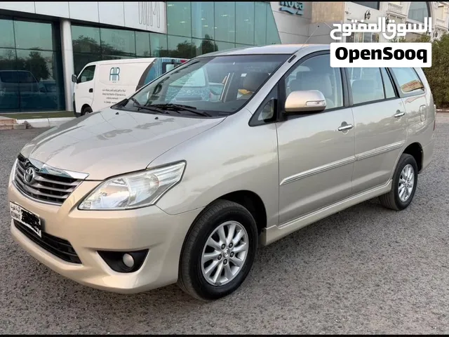 2012 Toyota Innova GX