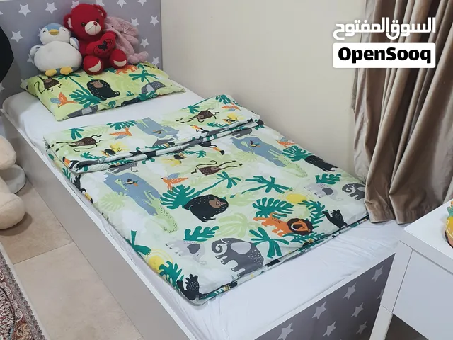 سرير فردي للبيع