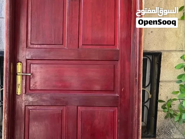 باب خشب ميرندي ممتاز مع اللاله والمفصلات