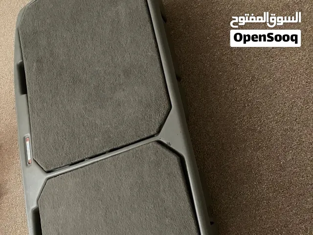 صندوق نيسان ليف كستعمل اشي بسيط
