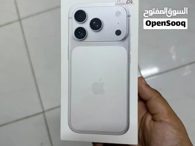 iPhone 17 Pro 256GB - silver Condition (Apple Warranty Active)