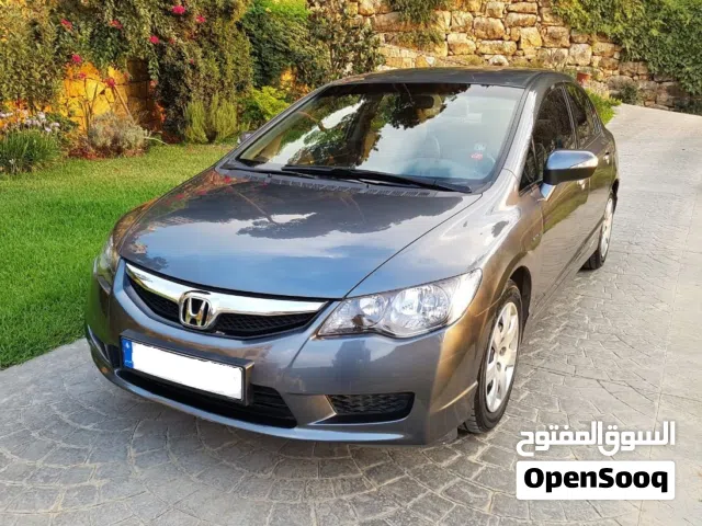 HONDA Civic model 2011, from the dealer in Lebanon.