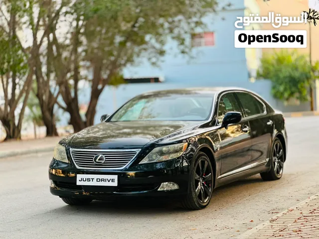LEXUS LS460 2009 MODEL FULLY LOADED 5 SEATER LUXURY SEDAN