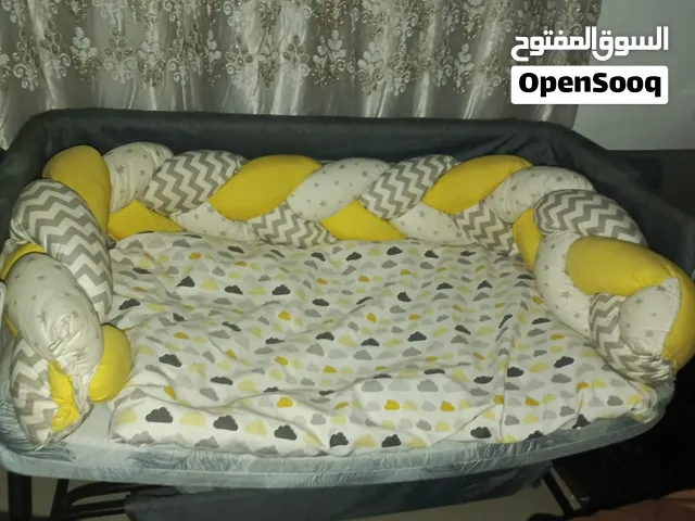 سرير اطفال حديد