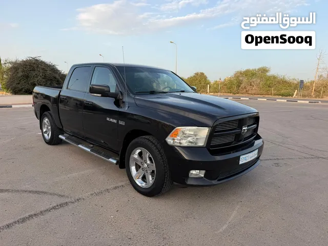 دودج رام موديل 2012 ماشيه 234 بي كيلو محرك 57 هيمي مكانها الزاويه
