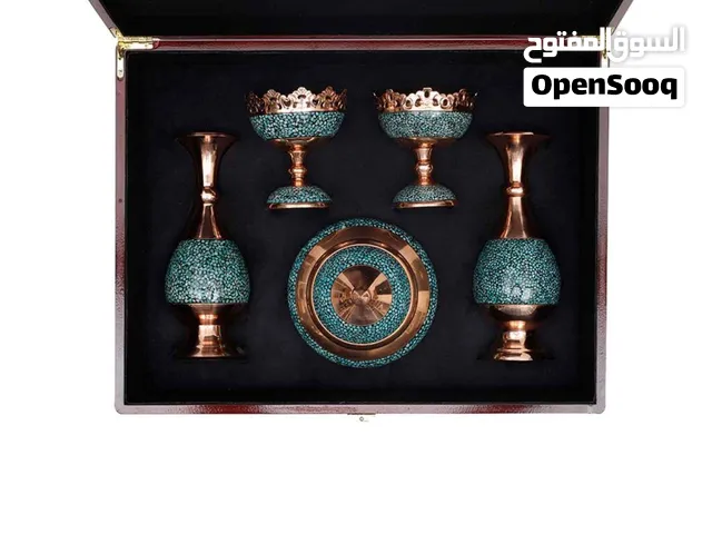 طقم هدايا فاخر مطعّم بالفيروز الطبيعي – سكرية وقطعتان للمكسرات ومزهريتان