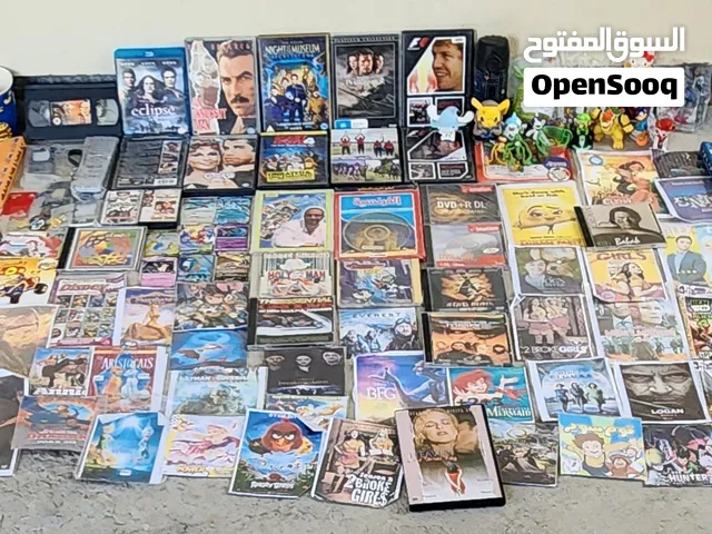 كمية افلام وسيديهات والعاب مقتنيات lot dvds