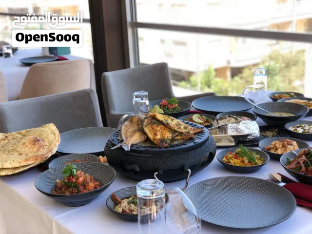 للبيع مطعم راقي وضخم موقع مميز في بوشر