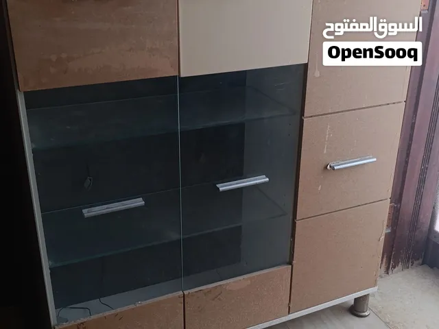 دواليب تقدر تحط فيهم اي شيء وفيهم اضاء