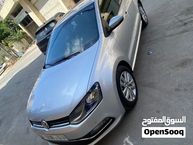 فولكسفاغن بولو 2016 1.2 TSI جير عادي بحالة ممتازة