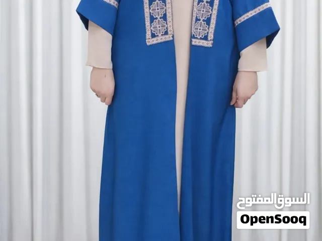 عباءة وجلابيات بتصاميم عصريه