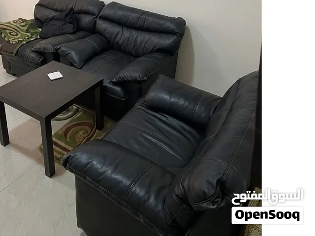 اثاث مكتب والة طابعة وكولر مياه وصوبة