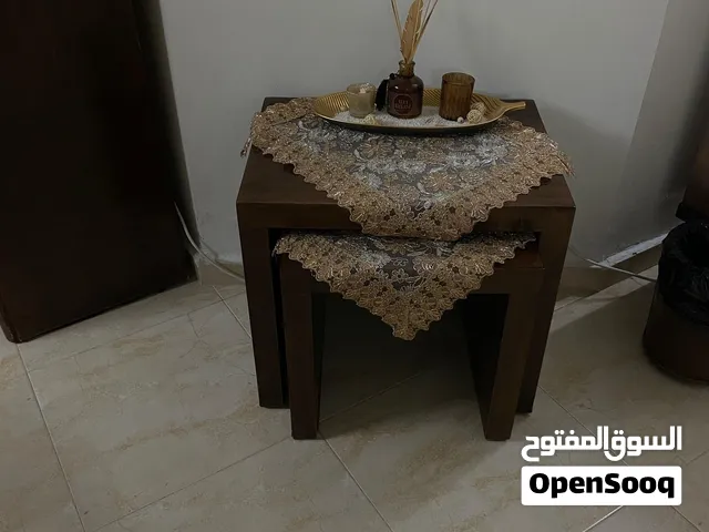 طاولتين بحجمين كبير وصغير استعمال خفيف