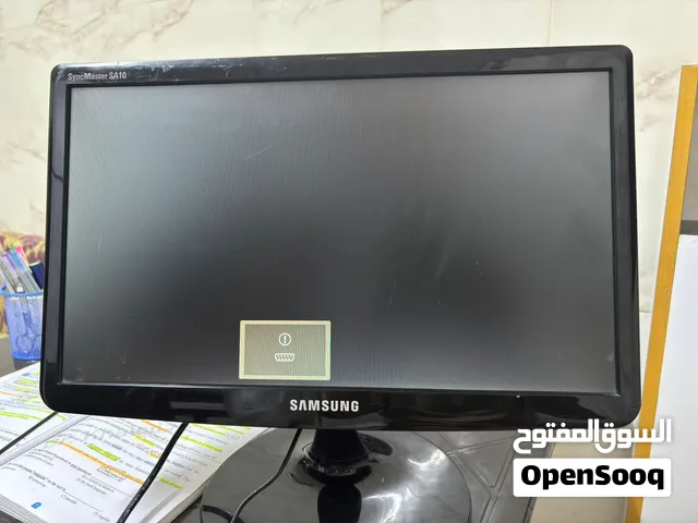شاشة سامسونج 19 بوصة أصلية بحالة ممتازة مع سلكها للبيع