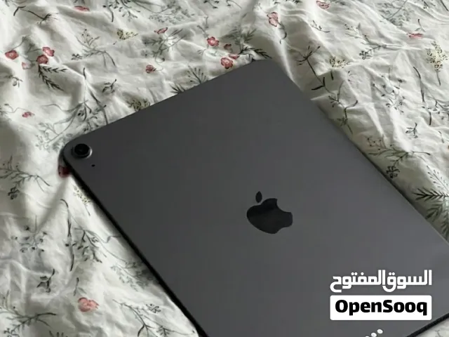 ايباد اير 5 معالج m1 نظيف جداً