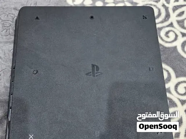 بلاس تيشن 4 مستعمل نظيف يعني جديد استخدام شهر فقط