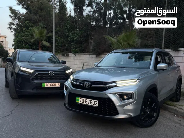 سيارة للايجار تويوتا كروس هايبرد RAV 4 2024 احدث السيارات واقوى العروض من الدبلوماسي لتاجير السيارات