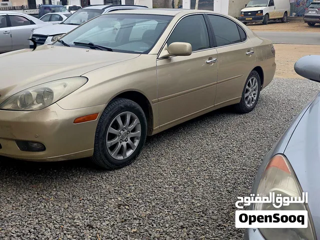 لكزس ES300 بدي الكامري ربي يبارك