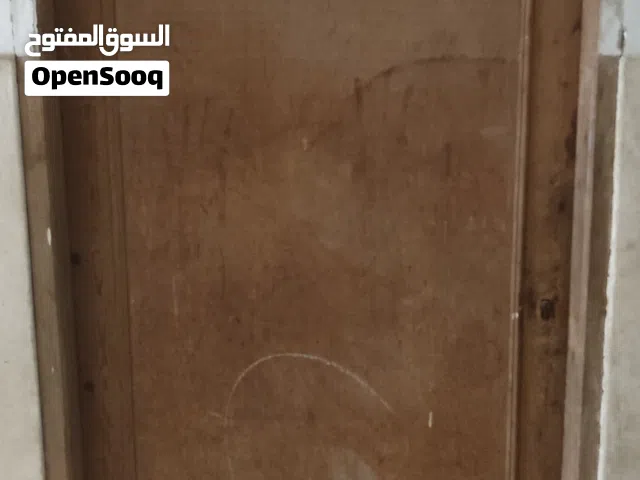 مكان يصلح مكتب  او معمل أو مخزن المساحة 56م يصلح لجميع الاغراض .