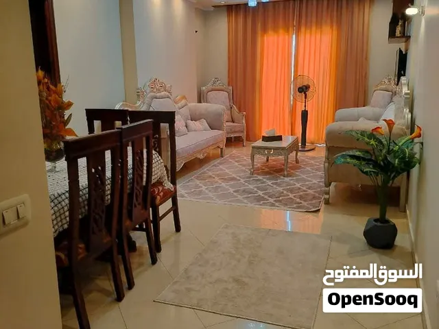 ايجار مفروش مودرين مكيف بالكامل 3غرف مكيفه بالكامل فشارع9 الرئيسي المقطم