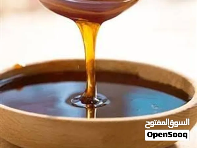 منتجات العنب: عصير العنب الأسود، عصير العنب الأبيض، والزبيب، جميعها عضوية