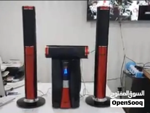 مكبر صوت مسرح وفي المنزل