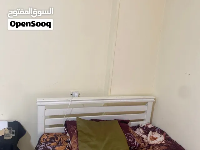 غرفة نوم للبيع بدون مراتب