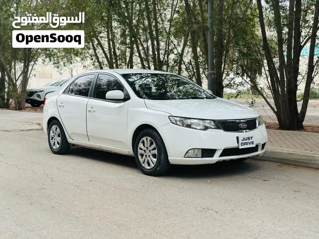 KIA CERATO 2013 MODEL WELL MAINTAINED USED CAR