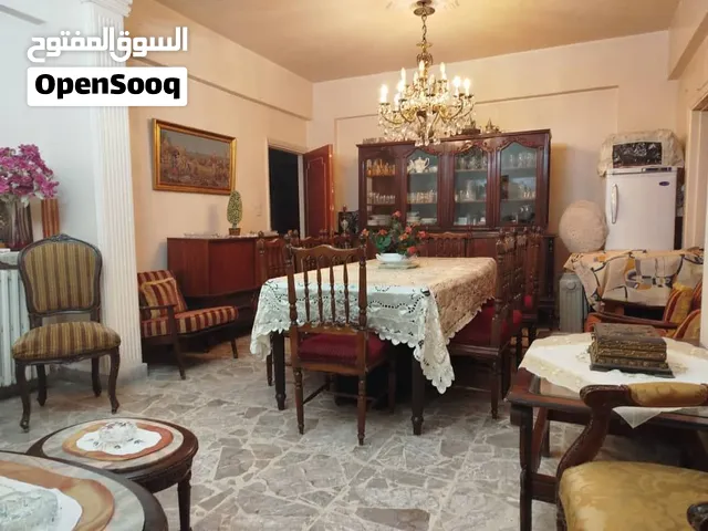 منزل للبيع في دمشق  موقع مميز /في المزة اتوستراد