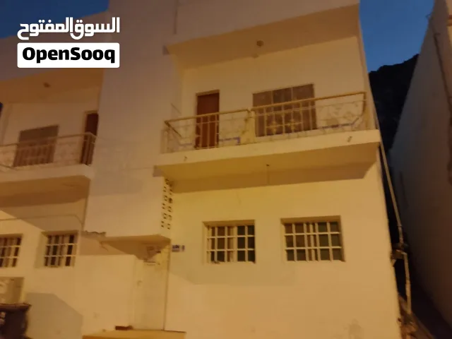 منزل للبيع في مسقط. قريب من المدرسة السعيدية منطقة الميابين