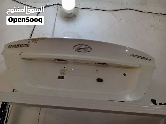 كوفني هنداي اكسنت مستعمله بحاله جيده مع القفل و علامة هنداي للبيع بسعر 350دينار