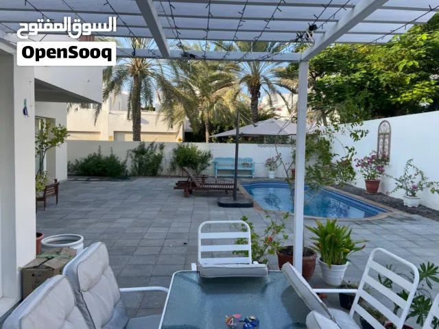 فيلا راقيه بموقع مميز بالموج -luxury villa in prime location in almouj