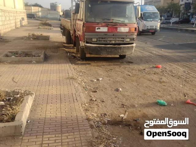 نيسان مجنون ونش يونك ياباني