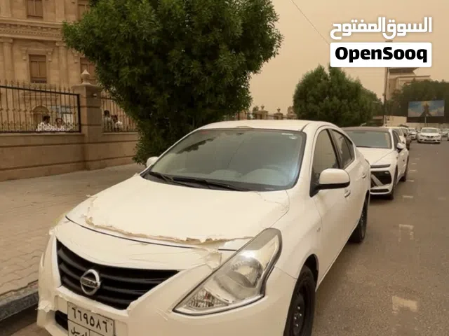 2021 نيسان صني Standard