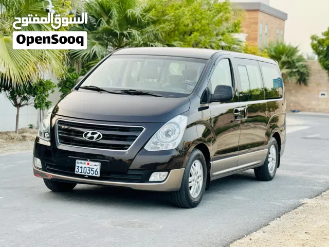 Hyundai H1 2018 Model 12 Seat Passenger Van With Automatic Gear and Private Number plate