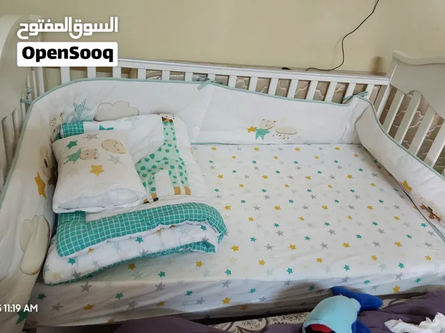 سرير اطفال