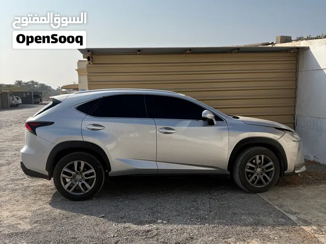 Lexus nx200t