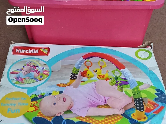 بوكس ليغو حجم كبير مليان مش مبين حجمه بالصورة منيح 15 دينار فرشة بيبي جديدة 5 دنانير واللي بده اياه