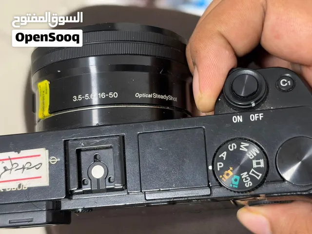 سوني a 6000 مع العدسة 3.5-5.6 , 16-50 شتر قليل مع رام 16 GB