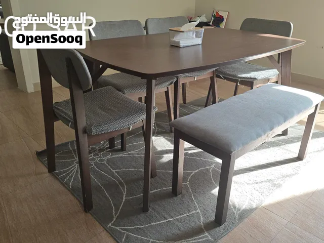 Dinning table for sale