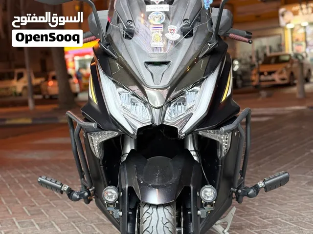 للبيع سكوتر 550 Kimco