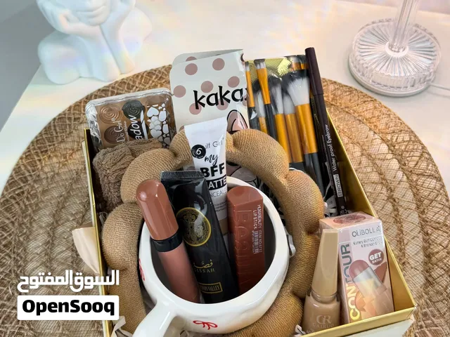 بكج ميك اب ستاتي باللون البني