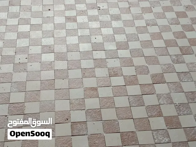 معلم سیرامیک وبورسلان وتصلیح بلاط