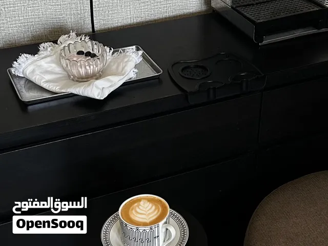 مكينة قهوة مع طاحونة